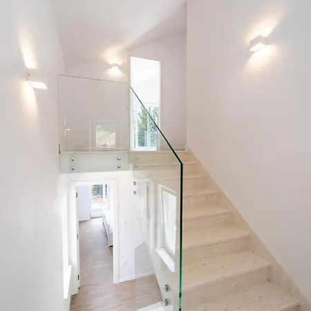 Bruna Villa Sumartin