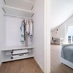 Bruna Villa *