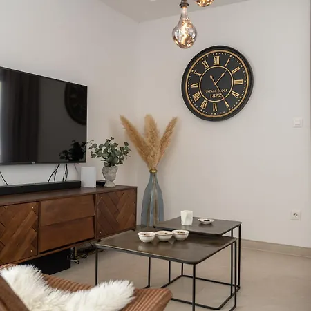 Bruna Villa Sumartin
