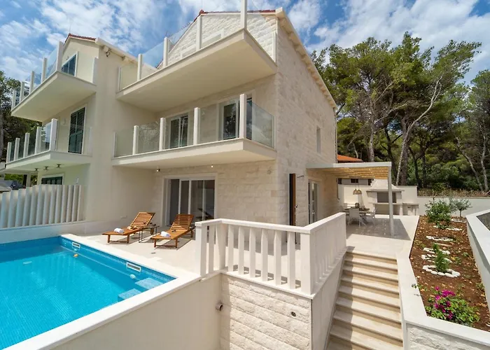 Bruna Villa