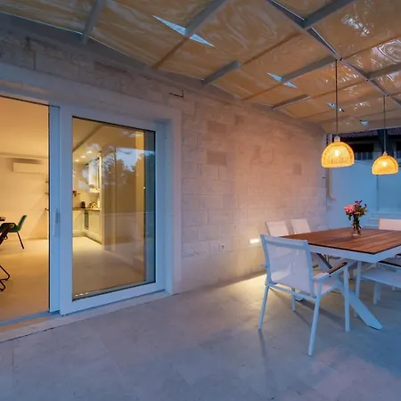 Bruna Villa Sumartin